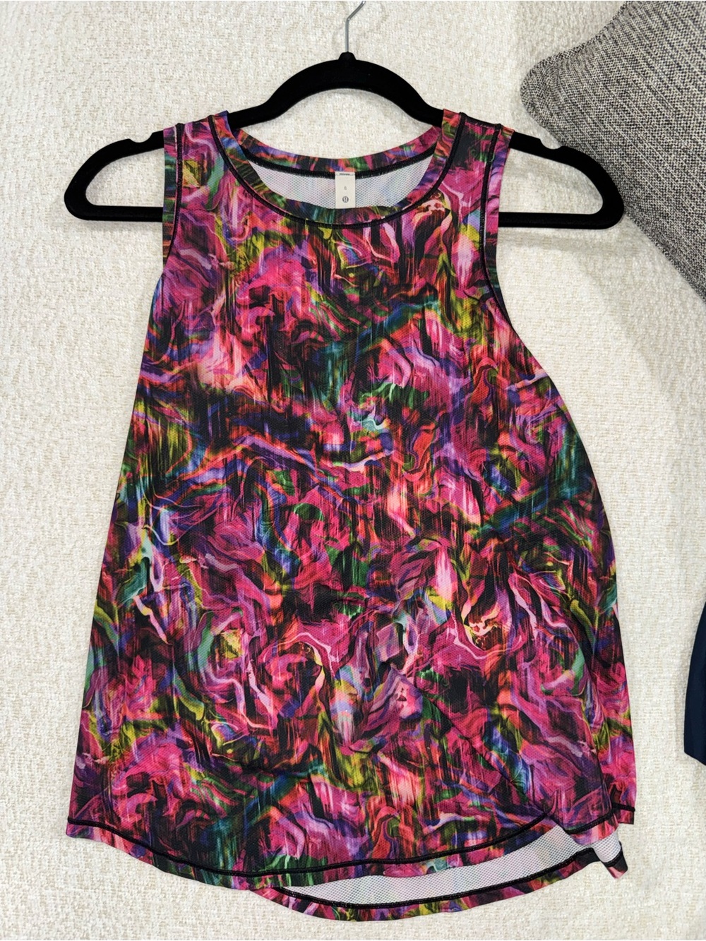 abstract lululemon tank top